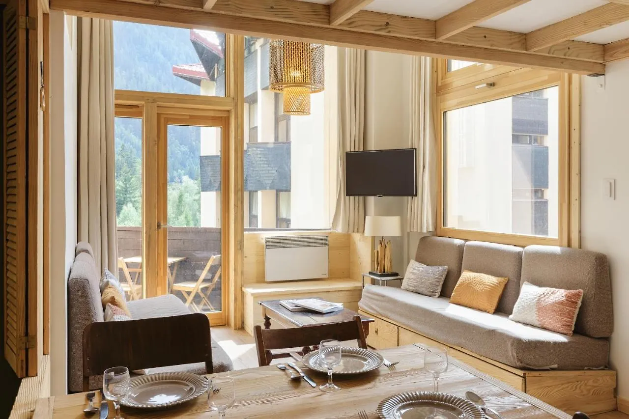 Apartment Residence Grand Roc - Campanules 205 - Happy Rentals Chamonix