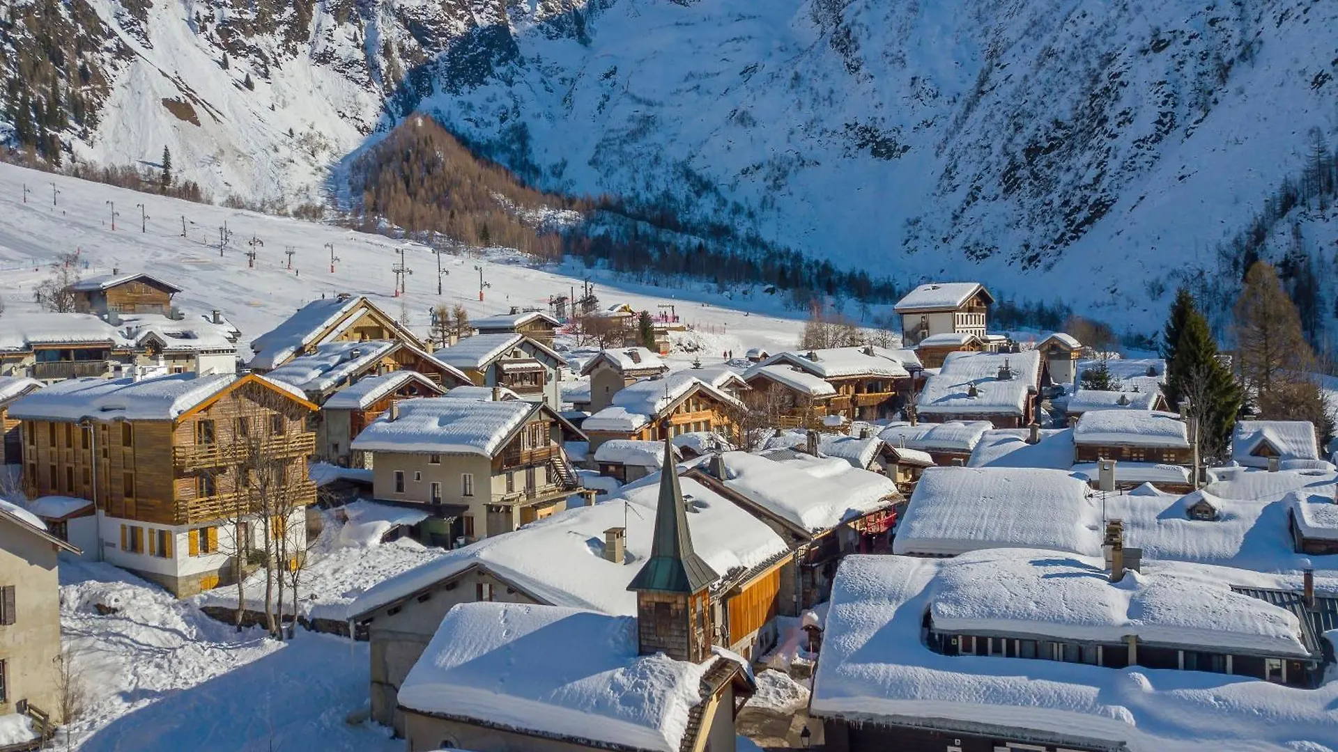 Residence Grand Roc - Campanules 205 - Happy Rentals Chamonix Apartment